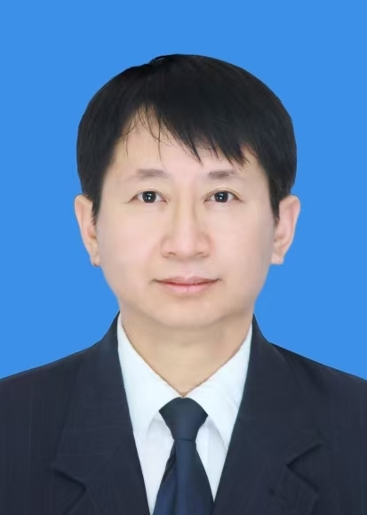 王新宇